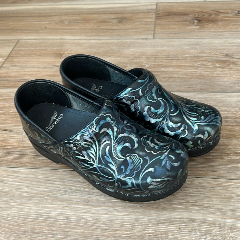 Dansko shoes